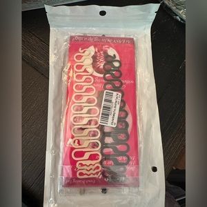 New in package without tags. 6 piece hair braiding set.